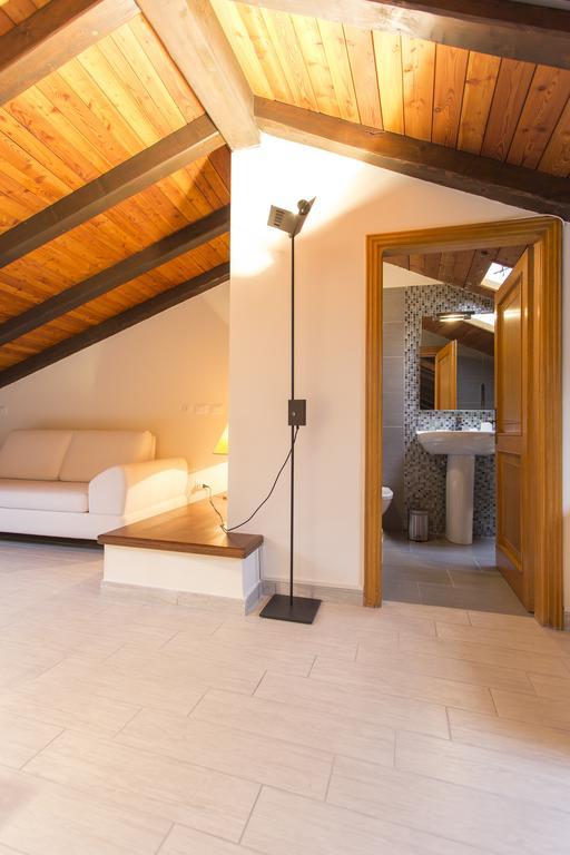 Residenza Ariosto Depandance By Studio Vita Bologna Room photo